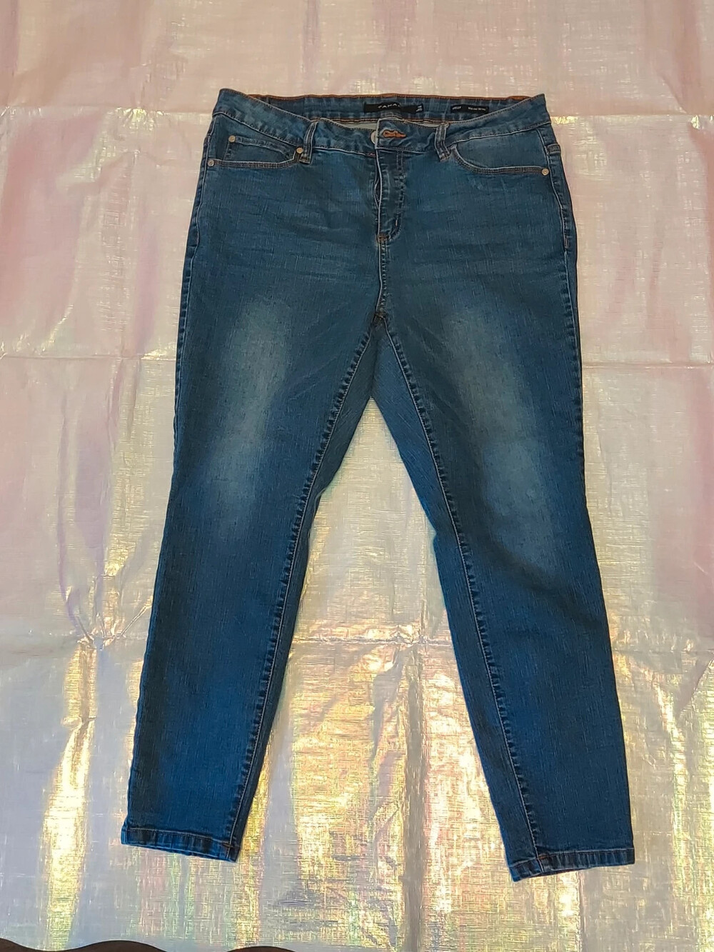Tahari Kelly Midrise Skinny Jeans